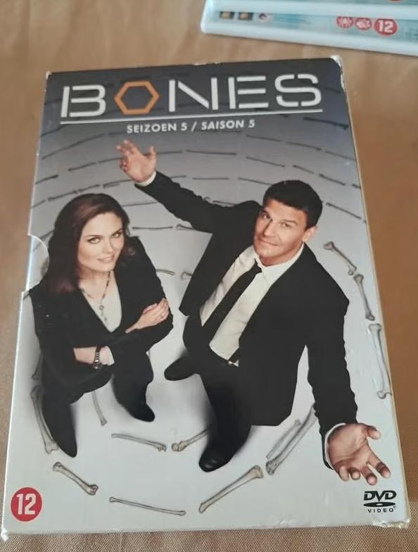 DVD Bones volledig seizoen 5, Ophalen of Verzenden, Zo goed als nieuw, Vanaf 12 jaar, Boxset