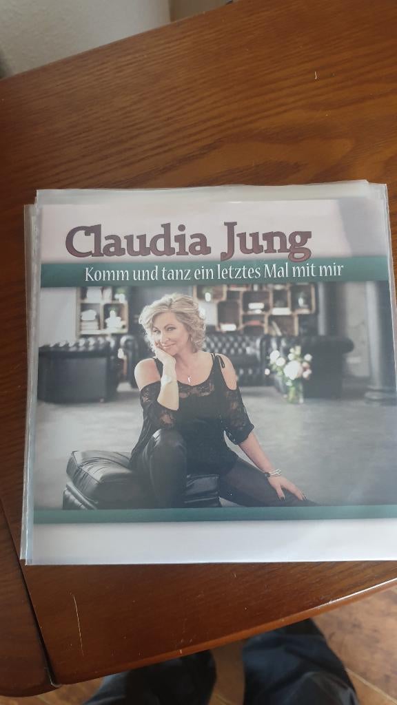 Claudia Jung, Ophalen of Verzenden, Zo goed als nieuw, Overige formaten, Levenslied of Smartlap