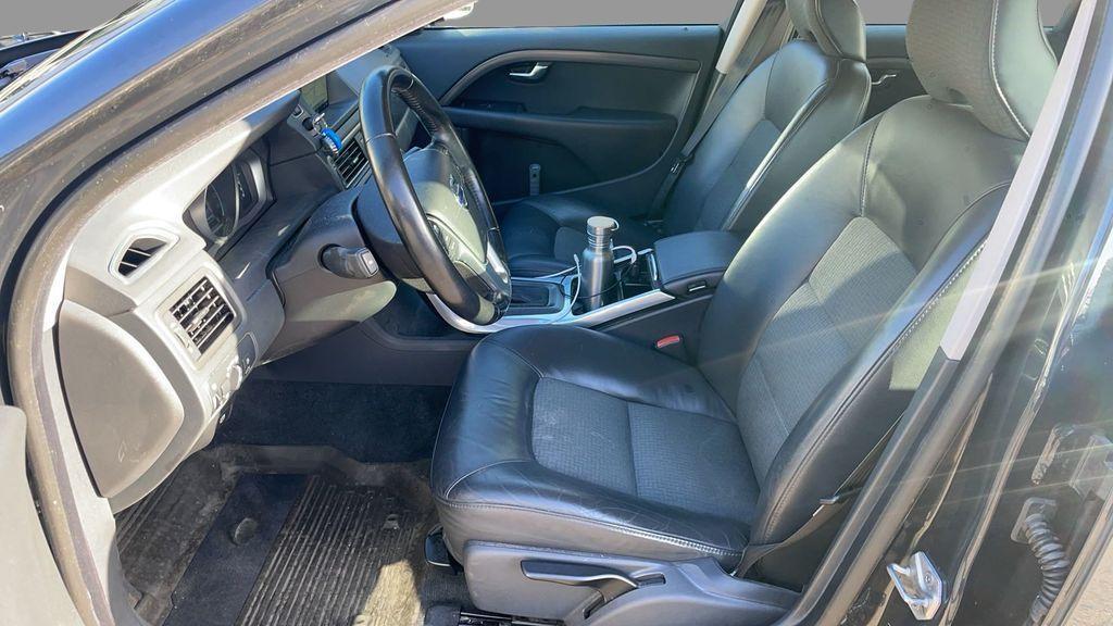 Volvo V70 2.0 T4 Classic Edition | Automaat | Trekhaak | Ada, 12 maanden, Gebruikt, Euro 6, Leder en Stof