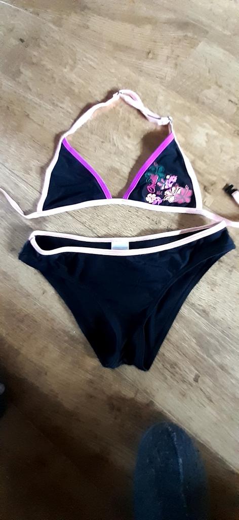 Bikini XS'' (176) Merk O NEILL., Kleding | Dames, Badmode en Zwemkleding, Ophalen of Verzenden, Zo goed als nieuw, Bikini