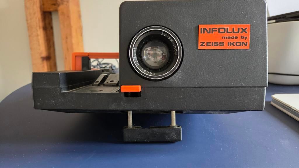 Infolux zeiss ikon diaprojector, Audio, Tv en Foto, Diaprojectors, Ophalen of Verzenden, Gebruikt