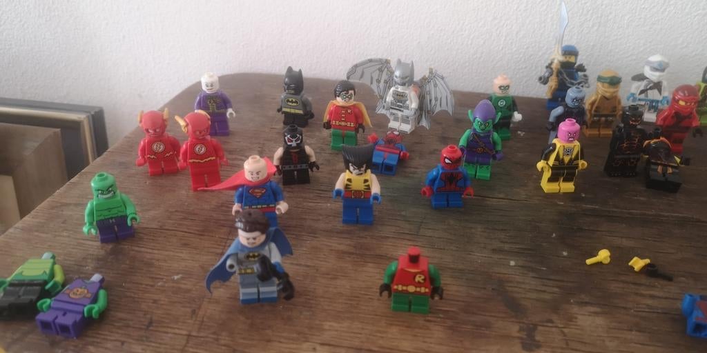 Lego minifiguurtjes met accessoires, Ophalen of Verzenden