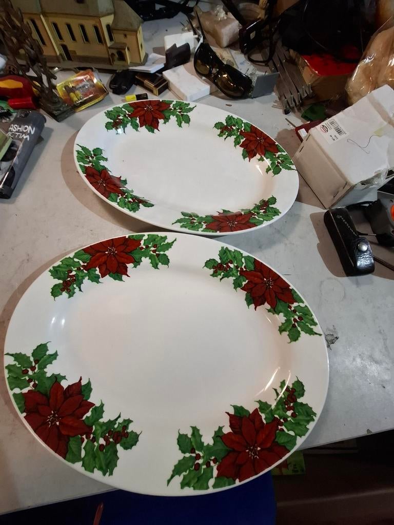 Twee ovale schalen met kerstmotief, Ophalen of Verzenden, Schaal, Kerdt, Kerst