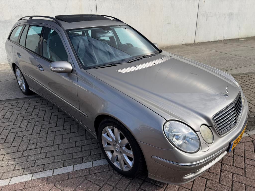Mercedes E-klasse bj 05 nieuwe apk, Automaat, 163 pk, Grijs, Euro 4