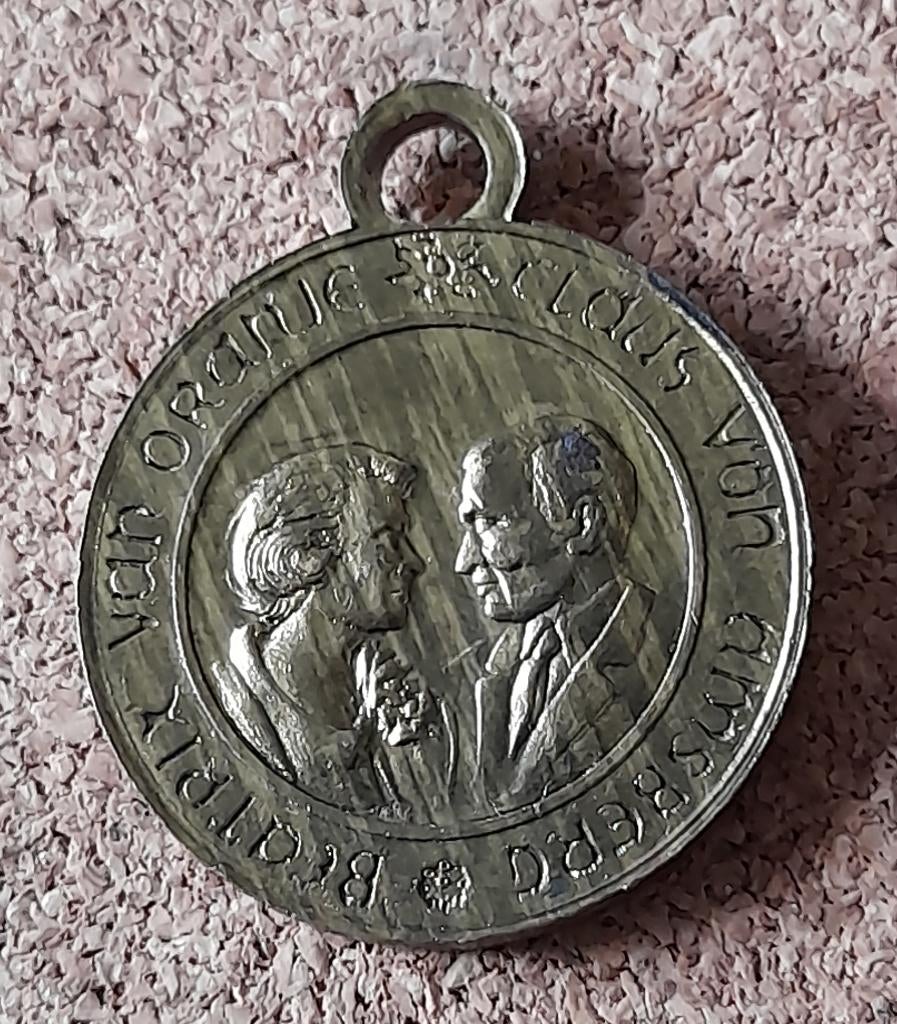 penning Koningin Beatrix en Prins Claus (lot 1), Postzegels en Munten, Ophalen of Verzenden, Overige materialen, Nederland