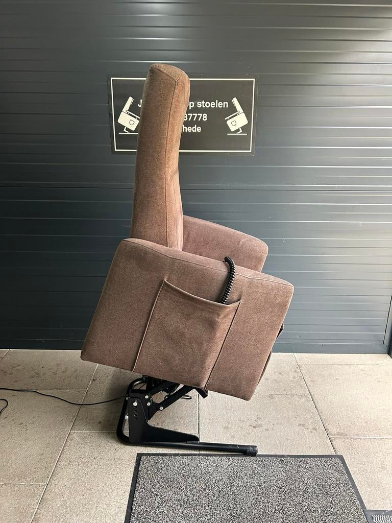 Sta op stoel merk doge, Huis en Inrichting, Fauteuils, Minder dan 75 cm, Ophalen of Verzenden, Zo goed als nieuw, Stof