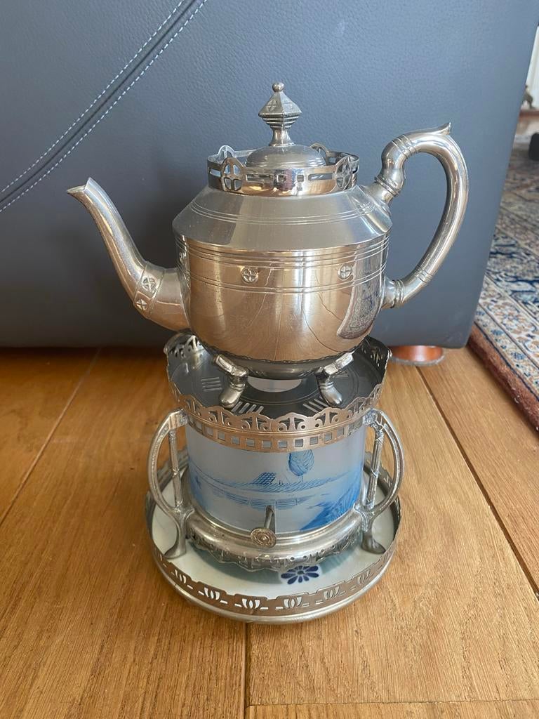 Antieke zilverkleurige theepot met rechaud en onderzetter, Antiek en Kunst, Antiek | Goud en Zilver, Ophalen, Zilver