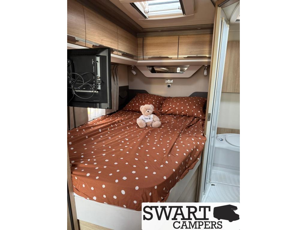 Knaus Sky TI 650 MF, Zeer compleet, GRATIS STALLING, Caravans en Kamperen, Campers, Standaard zit, Fiat, Bedrijf, Luifel