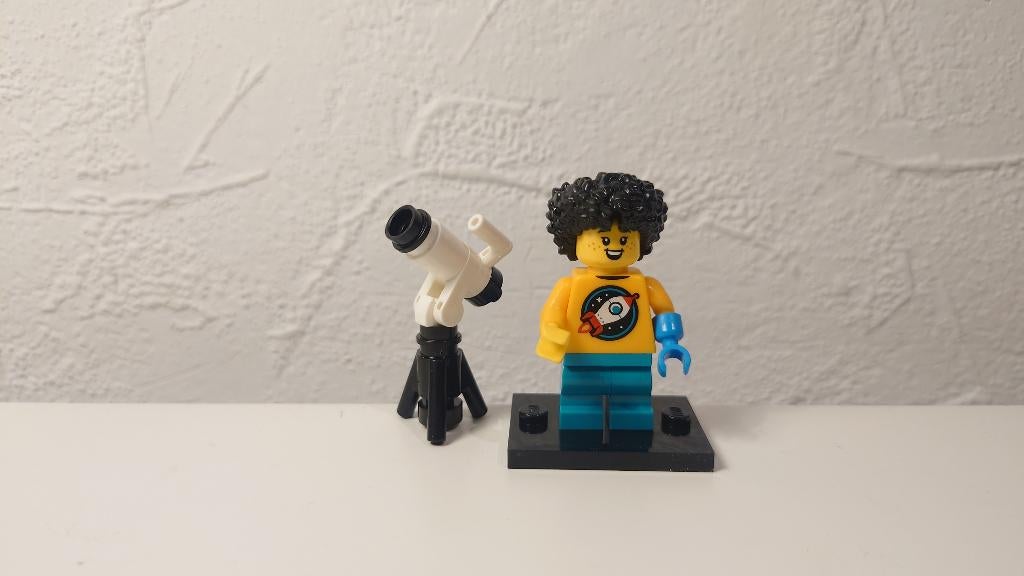 Lego Collectible Minifigure Series 27 Astronomer Kid, Ophalen of Verzenden, Zo goed als nieuw, Complete set, Lego
