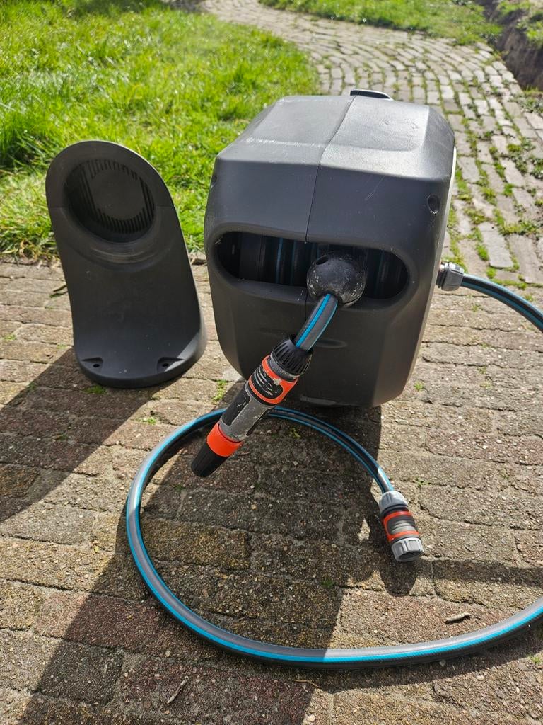 Gardena wandslangenbox, Tuin en Terras, Tuinslangen, Ophalen, Zo goed als nieuw