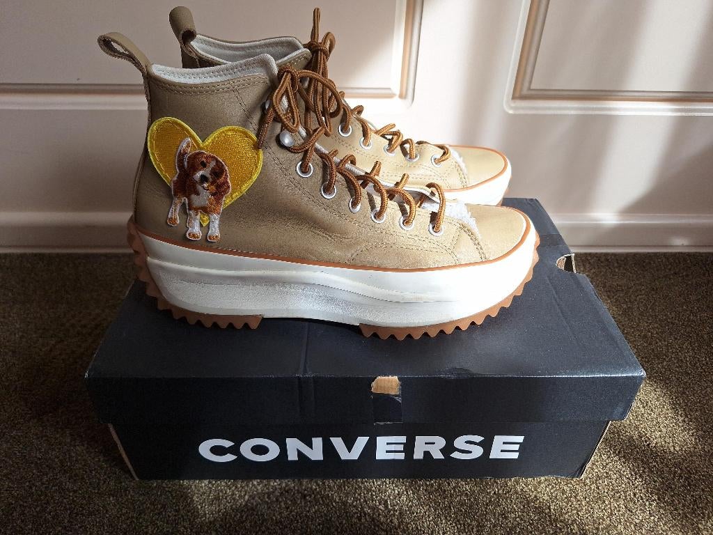 Chuck Taylor leer look custom gympen Converse 42.5, Bruin, Verzenden, Converse, Sneakers of Gympen