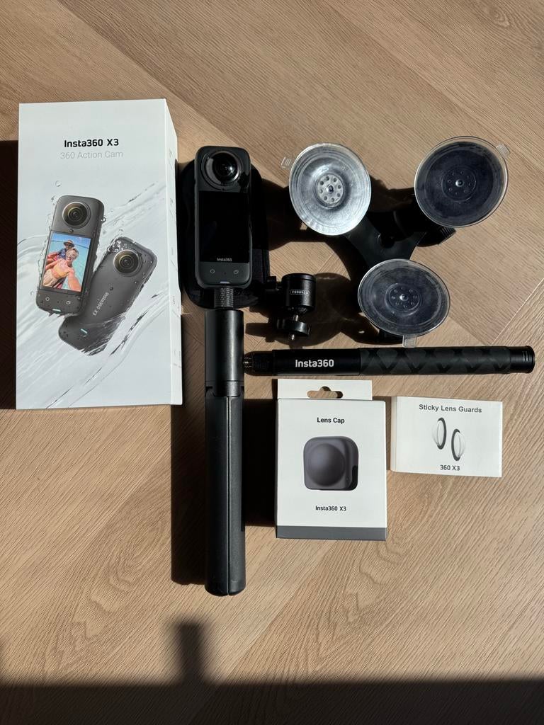 Insta360 X3 met uitgebreide accessoireset, Audio, Tv en Foto, Actiecamera's, Ophalen of Verzenden, Zo goed als nieuw, Overige merken