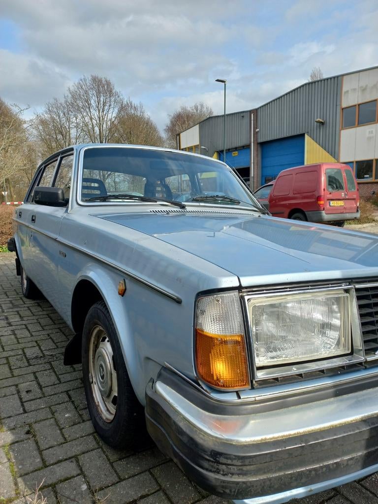 Volvo 244 GL technisch zeer goede staat nieuwe apk, Particulier, Te koop