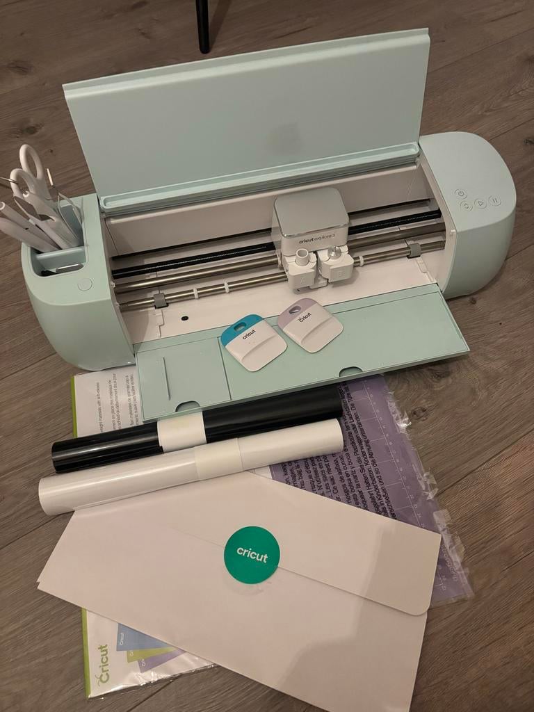 Cricut Explore 3 met complete toolset, Ophalen, Zo goed als nieuw, Machine, Cricut