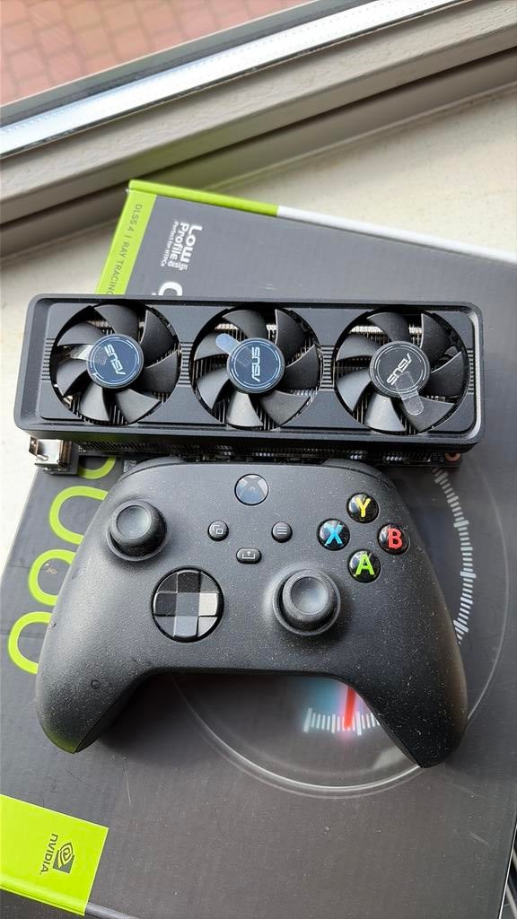 LOW PROFILE 5060 ASUS, Computers en Software, Ophalen of Verzenden, Zo goed als nieuw