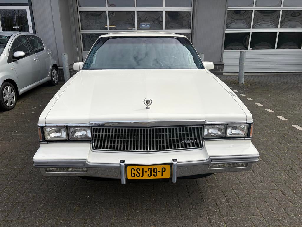 Cadillac Fleetwood BELASTINGVRIJ ! ZEER NETJES, Auto's, 137 pk, 8 stoelen, Wit, 1669 kg