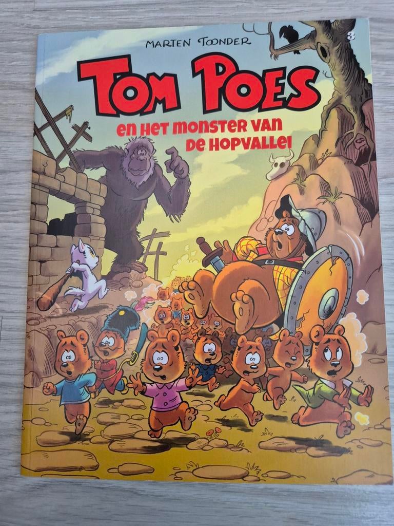 Marten Toonder - Tom Poes en het monster van de Hopvallei, Boeken, Marten Toonder, Eén stripboek, Ophalen of Verzenden, Zo goed als nieuw