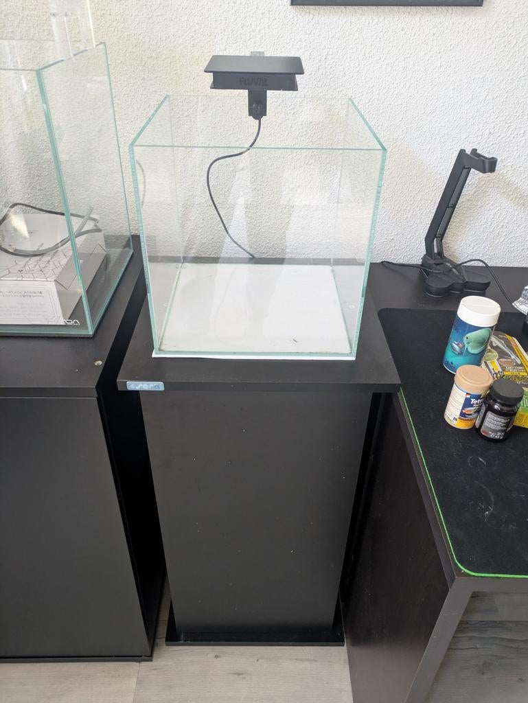 Aquarium set, Ophalen