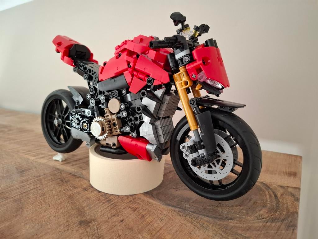 Ducati Streetfighter V4S heel mooi, Ophalen of Verzenden, Zo goed als nieuw, Complete set