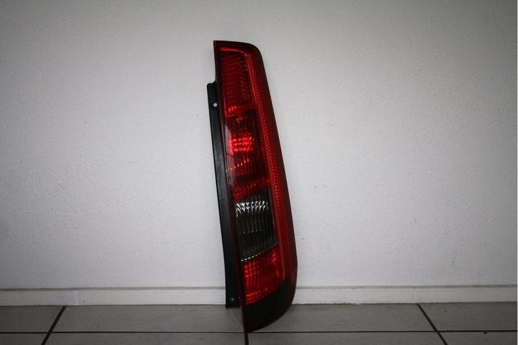 Achterlicht FORD FIESTA (LINKS), Auto-onderdelen, Verlichting, Niet ingevuld, Gebruikt, Niet ingevuld, Ophalen of Verzenden