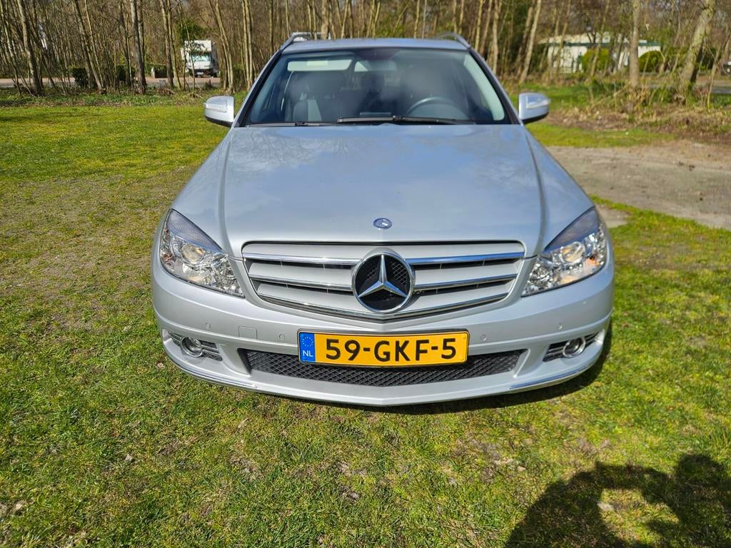 Mercedes C230 Avantgarde 6 cilinder  w204, Automaat, Achterwielaandrijving, 1800 kg, Zwart