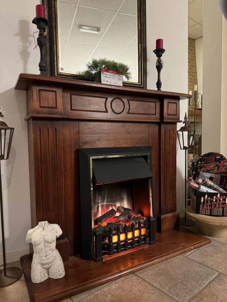 Dimplex electrische sfeerhaard met grenen schouw, Huis en Inrichting, Ophalen, Zo goed als nieuw, Vrijstaande haard, Elektrische haard