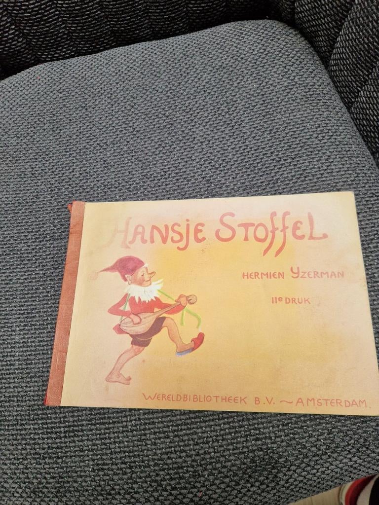 Hansje Stoffel - Hermien Yzerman - 11e druk, Boeken, Ophalen of Verzenden, Gelezen, Hermien Yzerman, Sprookjes