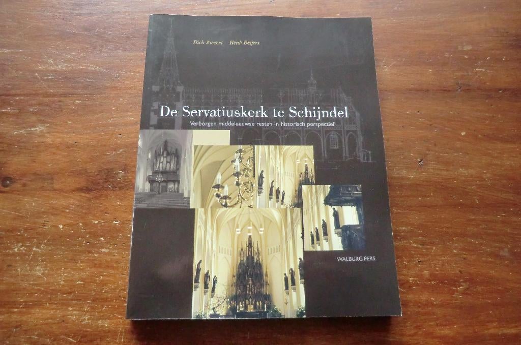 boek - De Servatiuskerk te Schijndel - Dick Zweers, Beijers, Boeken, Ophalen of Verzenden, Gelezen