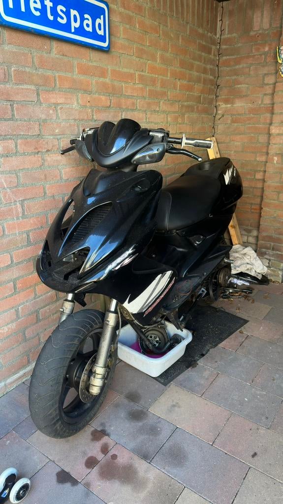 Yamaha aerox project, Fietsen en Brommers, Scooters | Yamaha, Zo goed als nieuw, Aerox, Tweetakt, Ophalen