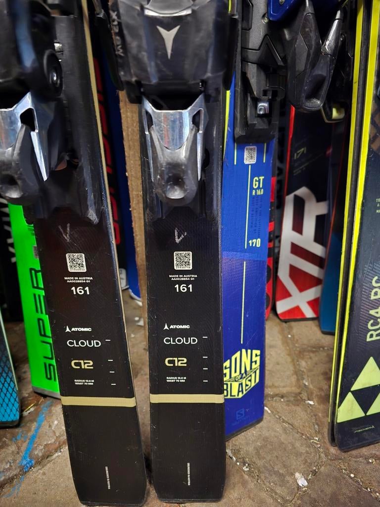 161cm ATOMIC CLOUD SERVOTEC c12 np850euro, Sport en Fitness, Skiën en Langlaufen, 160 tot 180 cm, Ophalen of Verzenden, Zo goed als nieuw