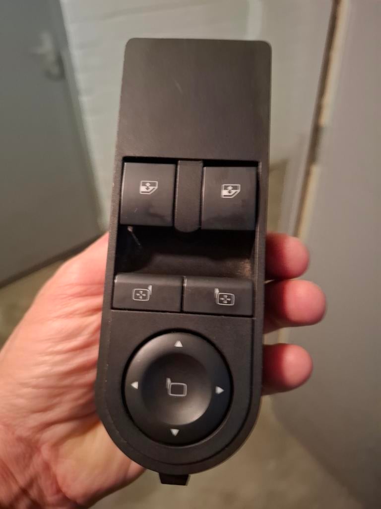 Nieuwe Elektrische Raamschakelaar Opel Astra H (2004-2014), Auto-onderdelen, Ophalen, Nieuw, Opel