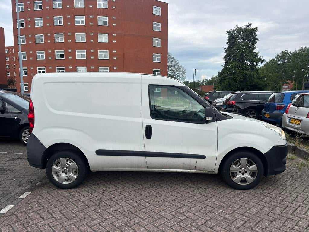 Fiat Doblo C 1.2 2011, Auto's, Bestelauto's, Euro 5, Stof, Wit, Grijs