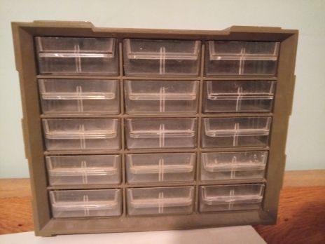 Klein ladekastje voor schroeven etc, Ophalen of Verzenden, Gebruikt