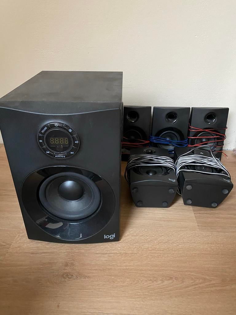 Logitech Z607 Surround Set - Perfecte Staat, Audio, Tv en Foto, Luidsprekers, Zo goed als nieuw, Complete surroundset, 120 watt of meer