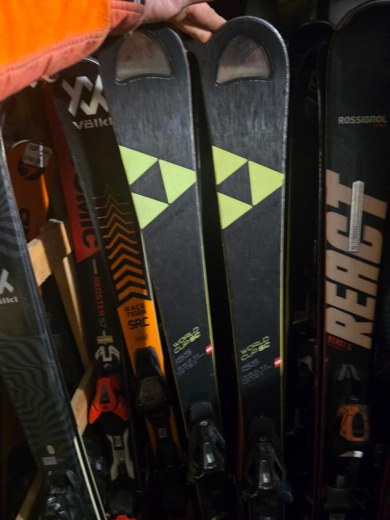 155 150 FISCHER RC4 SC WORDCUP SALOMON CARVE NP960€, Sport en Fitness, Skiën en Langlaufen, Zo goed als nieuw, Ski's, Skiën, Fischer