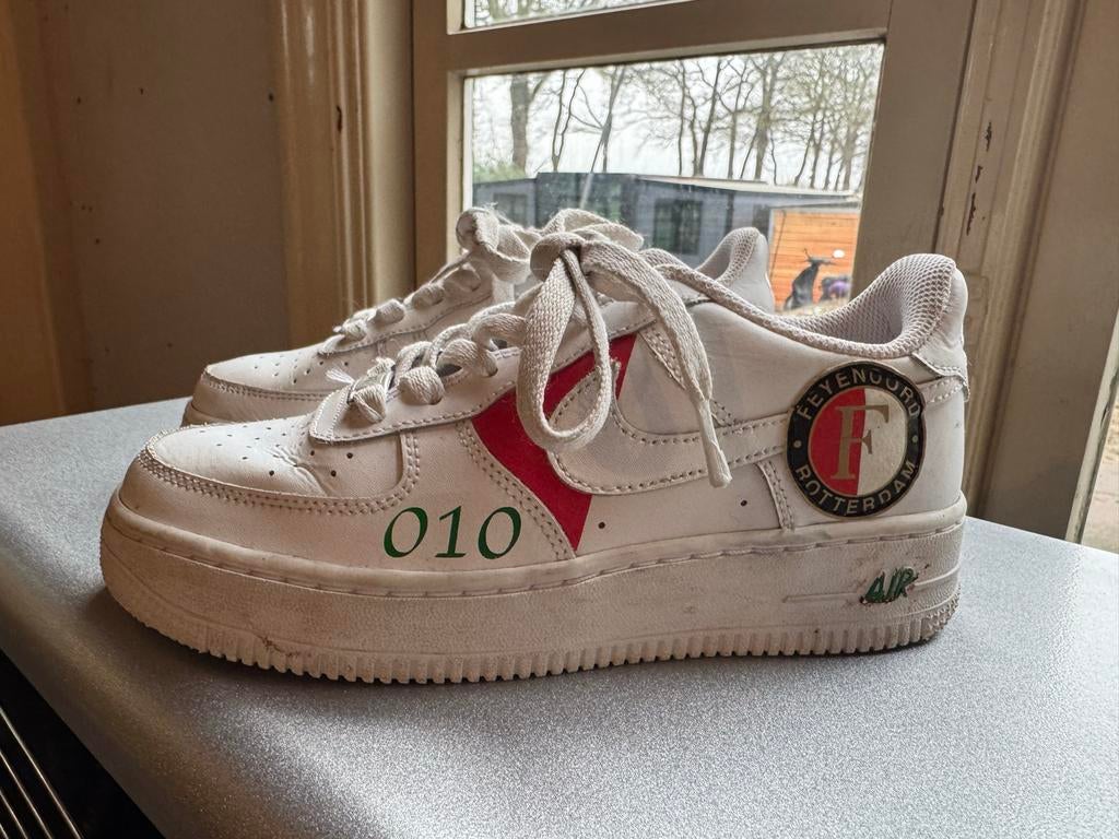 Nike Airforce Feyenoord - Maat 35,5, Ophalen of Verzenden, Zo goed als nieuw, Wit, Sneakers of Gympen