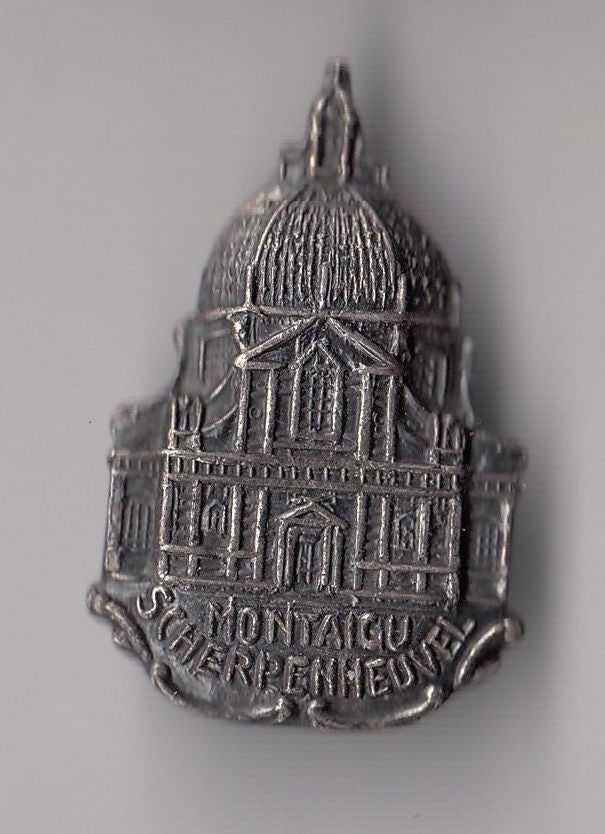 België Scherpenheuvel Montaigu broche, Verzamelen, Gebruikt, Niet vindbaar, Niet vindbaar, Speldje of Pin