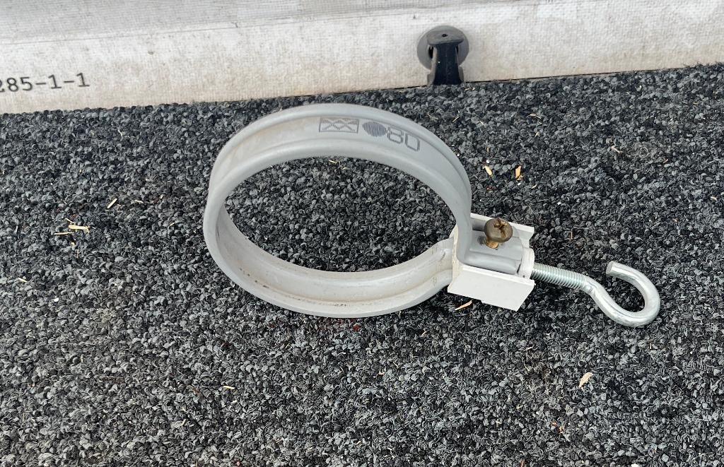 PVC hemelwaterafvoer beugel 80mm, Ophalen, Nieuw