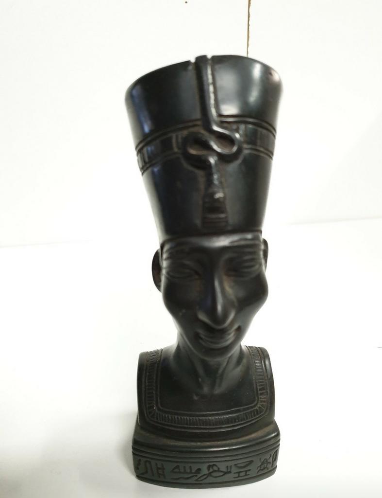 1403)Buste Nefertiti, Ophalen of Verzenden