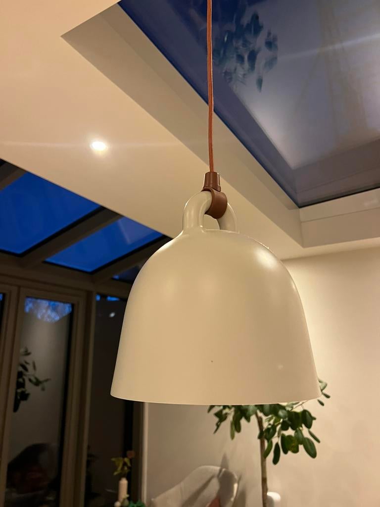 Normann Copenhagen Bell hanglamp xs kleur zand, Ophalen, Zo goed als nieuw, Minder dan 50 cm