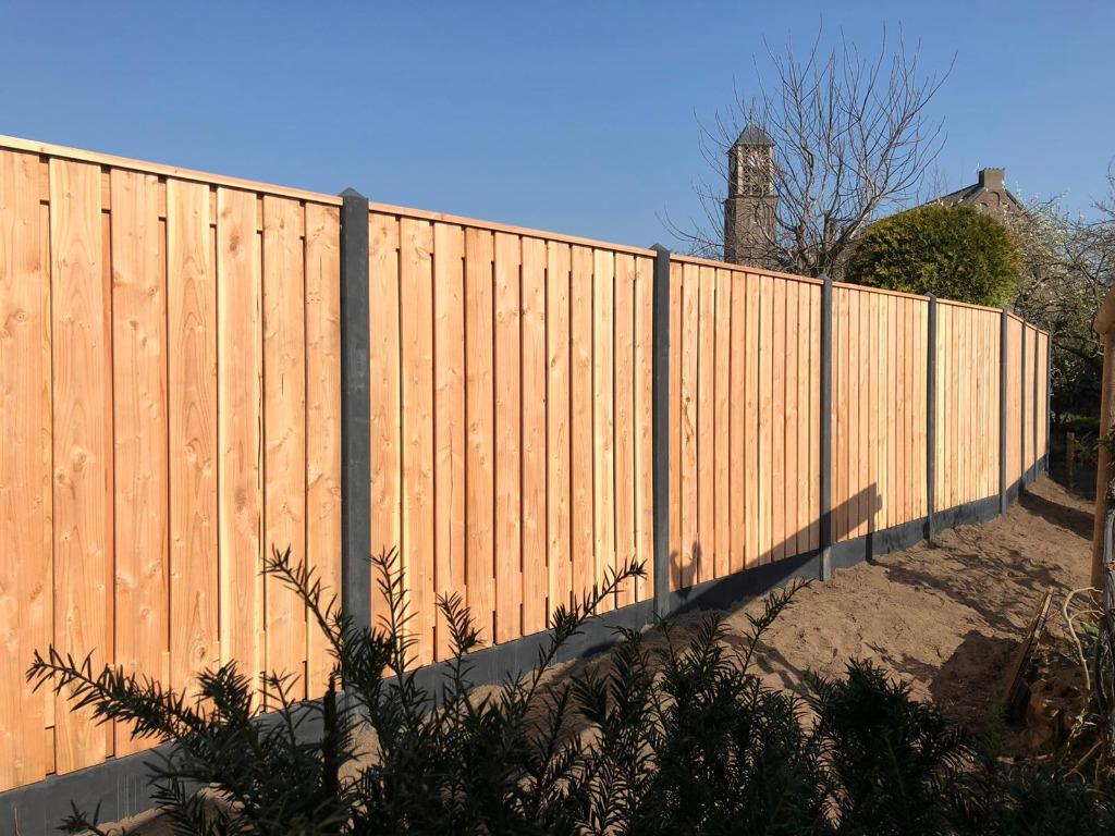 Douglas schutting incl. plaatsing vanaf €140,- per m1