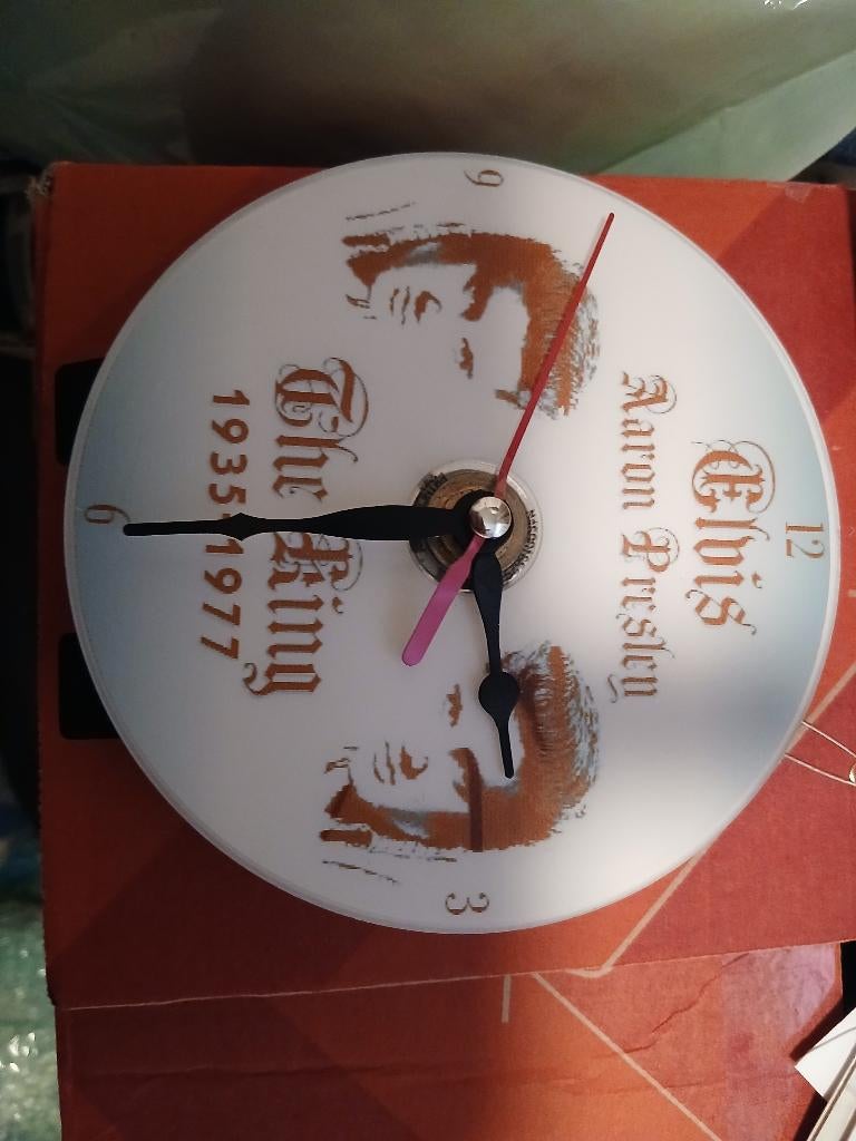 Elvis klokje, Huis en Inrichting, Woonaccessoires | Schilderijen, Tekeningen en Foto's, Ophalen, Minder dan 50 cm, Schilderij