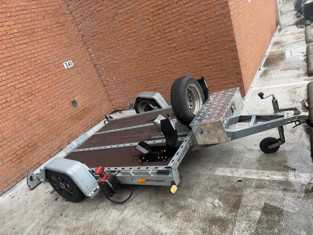 Afzinkbare automatische luxe motor trailer te huur, Aanhangwagen