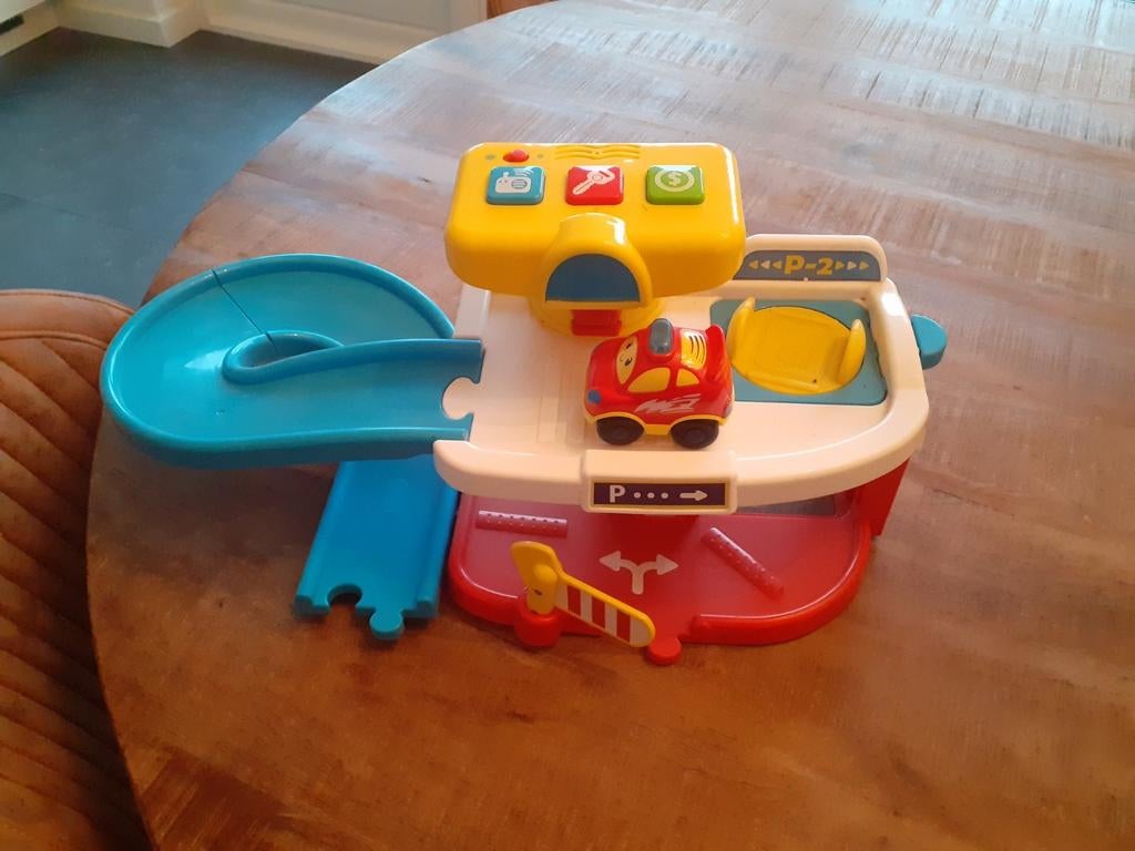 Speelgoed garage met licht en geluid, Ophalen of Verzenden, Zo goed als nieuw, 6 maanden tot 2 jaar