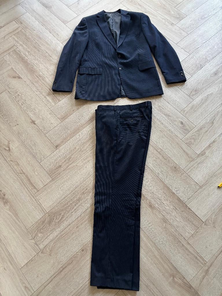 Pak Tailor & Son krijtstreep maat 110 (= 52)., Maat 52/54 (L), Ophalen of Verzenden, Zo goed als nieuw, Tailor & Son