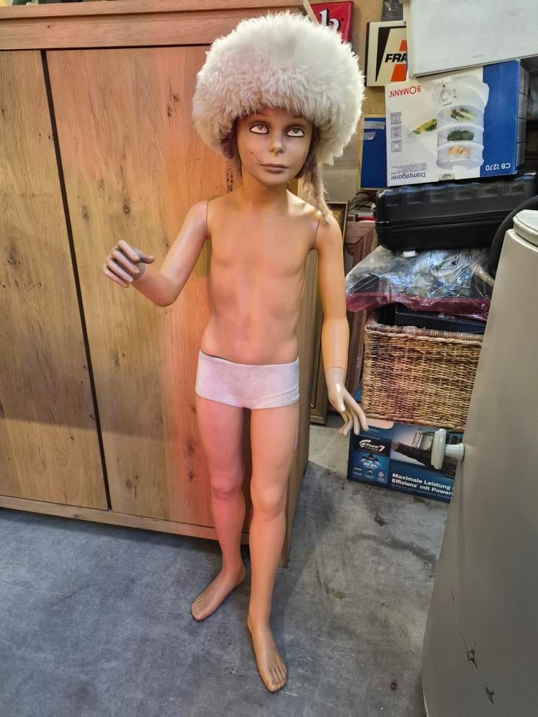 Vintage Mannequin paspop met Wollen Muts, Ophalen