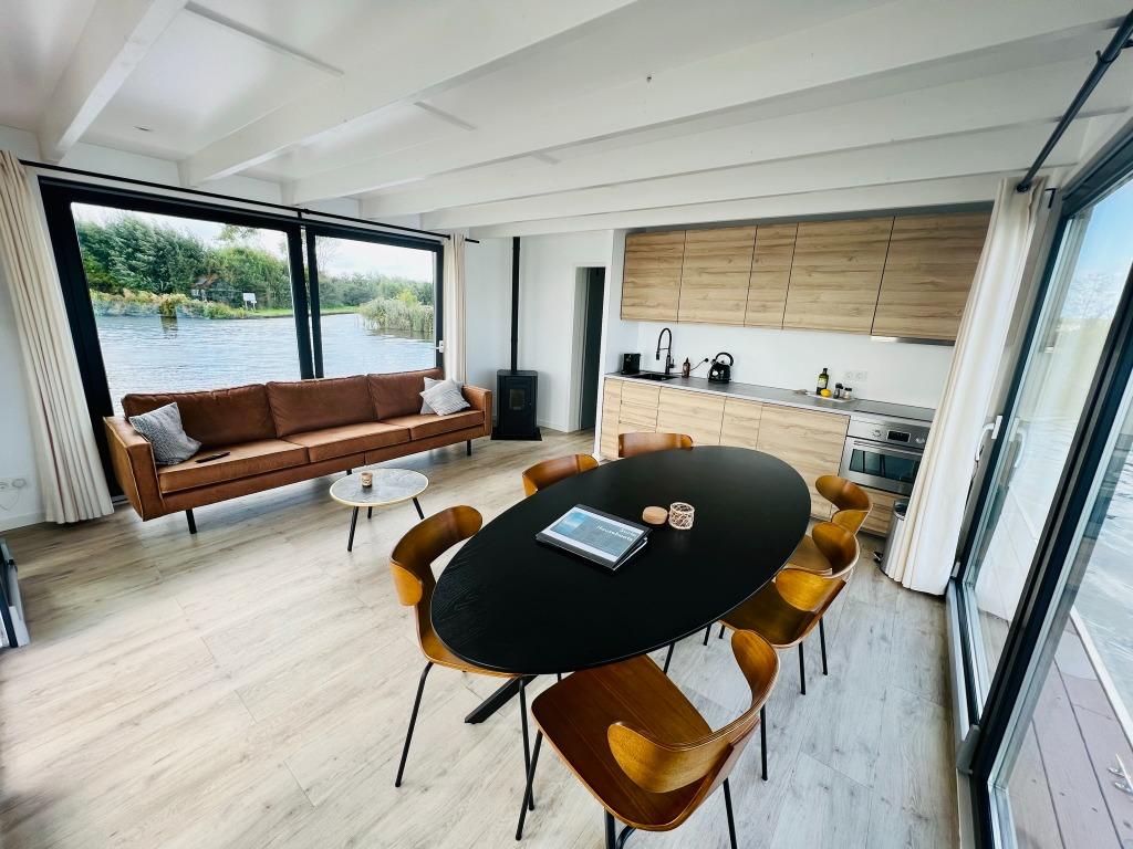 Brandnew Houseboat Amsterdam met ligplaats 10 jaar afgekocht, 55 m², Overige soorten, 3 kamers, Amsterdam