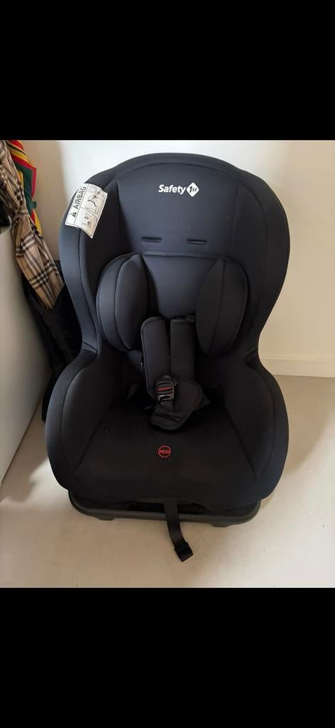 Safety first kinderstoelen, 2 stuks, Autogordel, 15 t/m 36 kg, Zo goed als nieuw, Ophalen