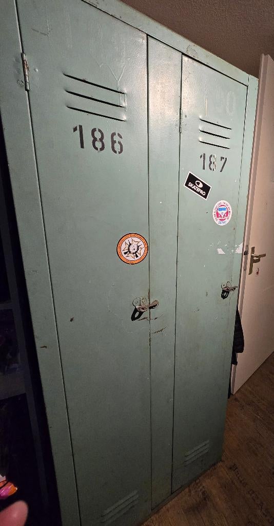 Locker / kast, Huis en Inrichting, Kasten | Kledingkasten, Ophalen, Gebruikt, Met plank(en), 50 tot 100 cm