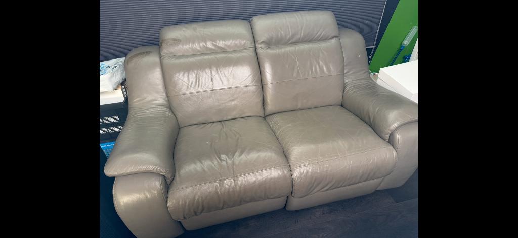 Elektrische Leren bank, Huis en Inrichting, Banken | Bankstellen, Ophalen, Gebruikt, Tweepersoons, Rechte bank
